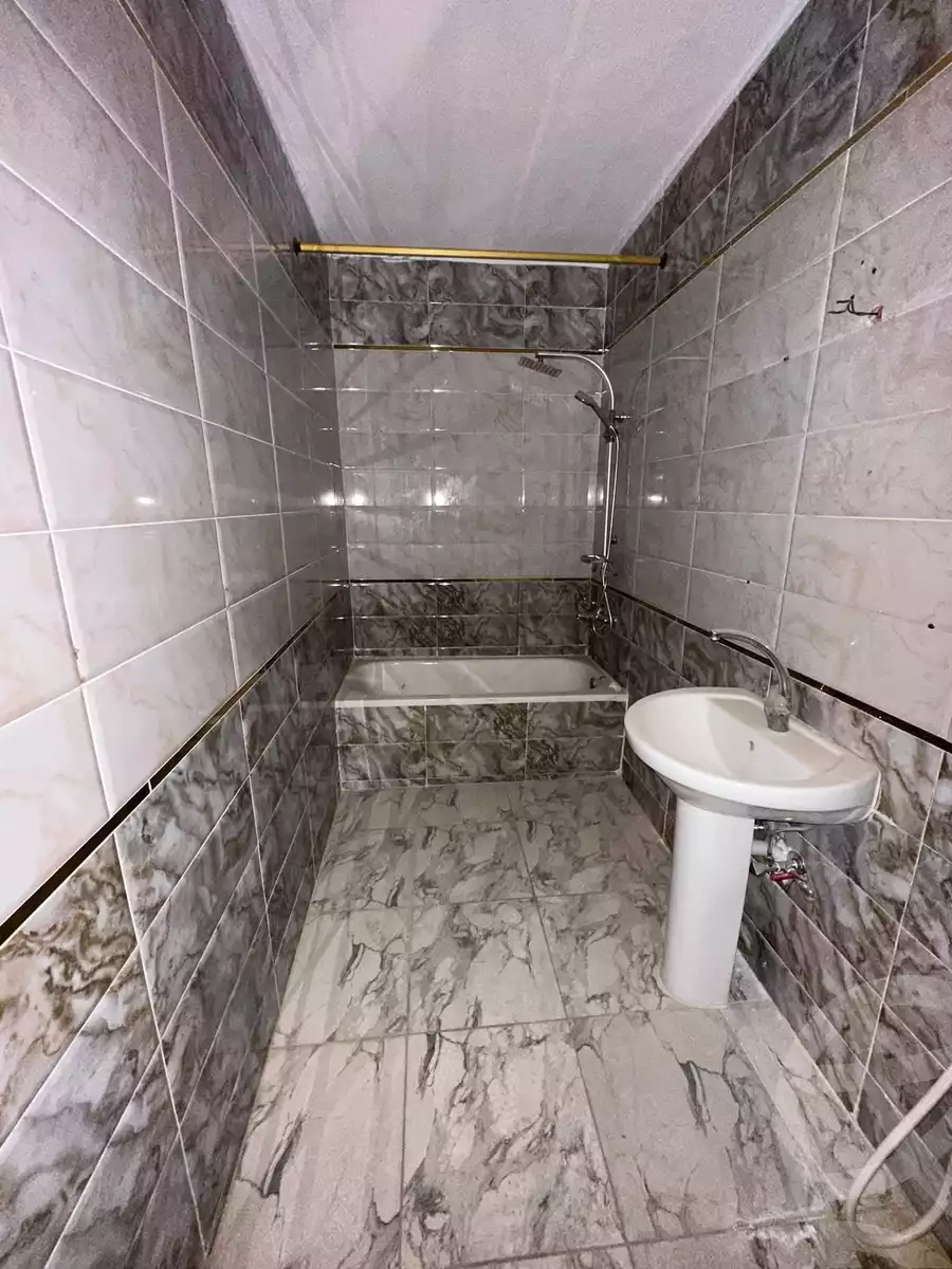 https://aqarmap.com.eg/en/listing/6099152-for-sale-cairo-helwan-helwan-el-sharkeya-khesro-basha-st
