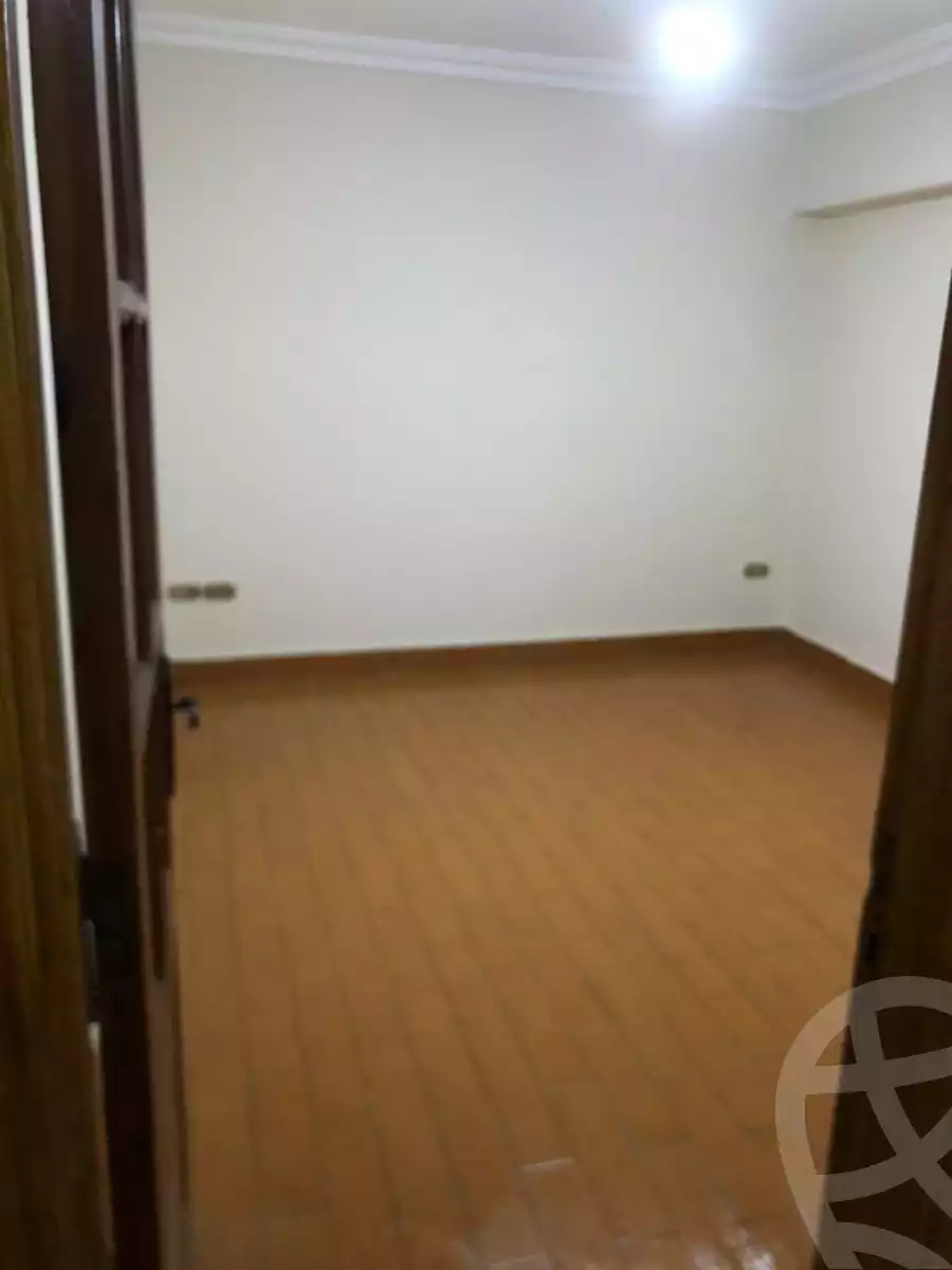 https://aqarmap.com.eg/en/listing/6099306-for-sale-cairo-mokattam-lhdb-l-ly-el-naforah-square