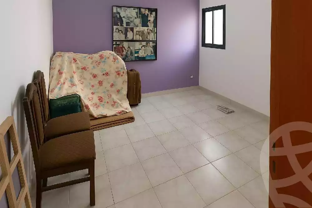 https://aqarmap.com.eg/ar/listing/6100469-for-sale-alexandria-moharram-bey-kanal-al-mahmoudeya-al-bahri-st
