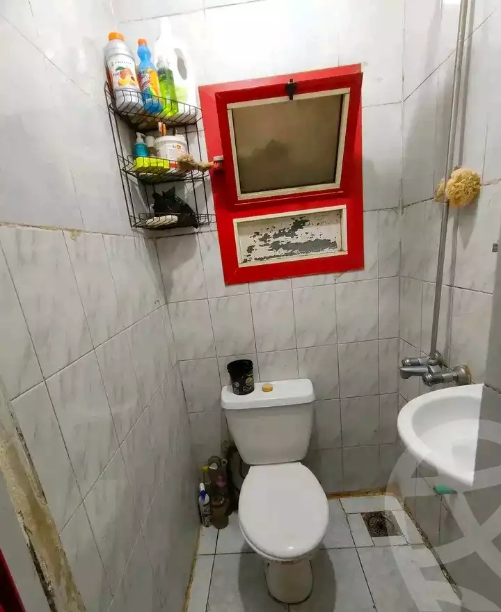 https://aqarmap.com.eg/en/listing/6101407-for-sale-qalyubia-shubra-el-khaima-om-bayoumi