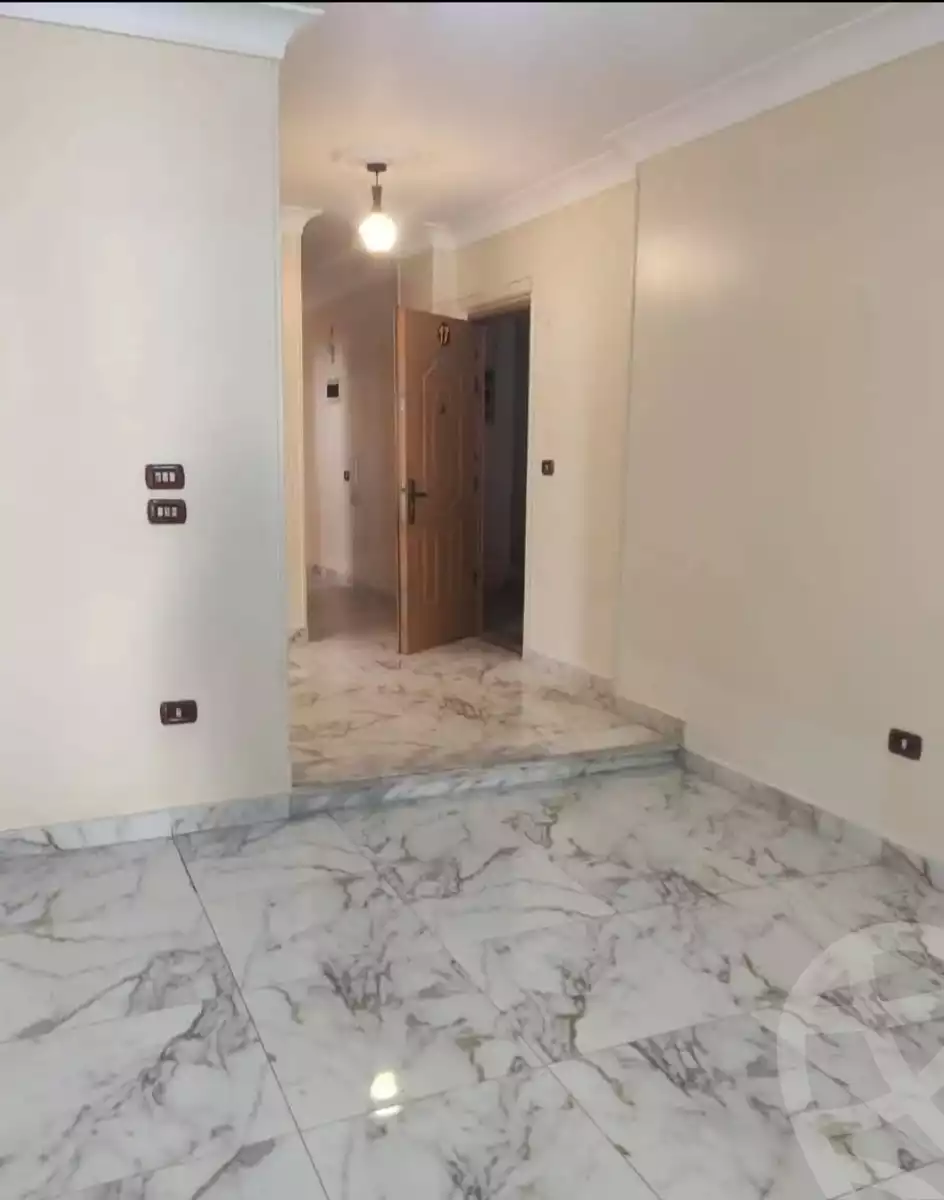 https://aqarmap.com.eg/ar/listing/6101517-for-rent-cairo-mokattam-lhdb-l-ly-manteqt-ganob-s