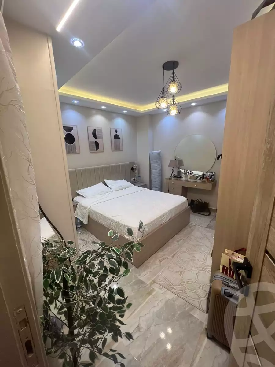 https://aqarmap.com.eg/en/listing/6101841-for-sale-cairo-helwan-hadayek-helwan-el-bostan-st