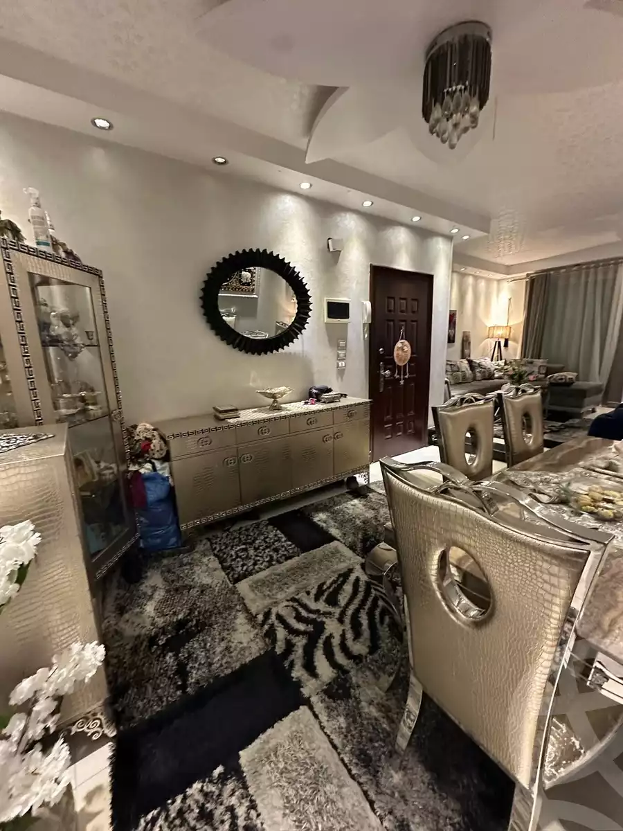 https://aqarmap.com.eg/ar/listing/6102142-for-sale-cairo-mokattam-el-hadabah-el-wosta-el-mantaqa-el-khamsa