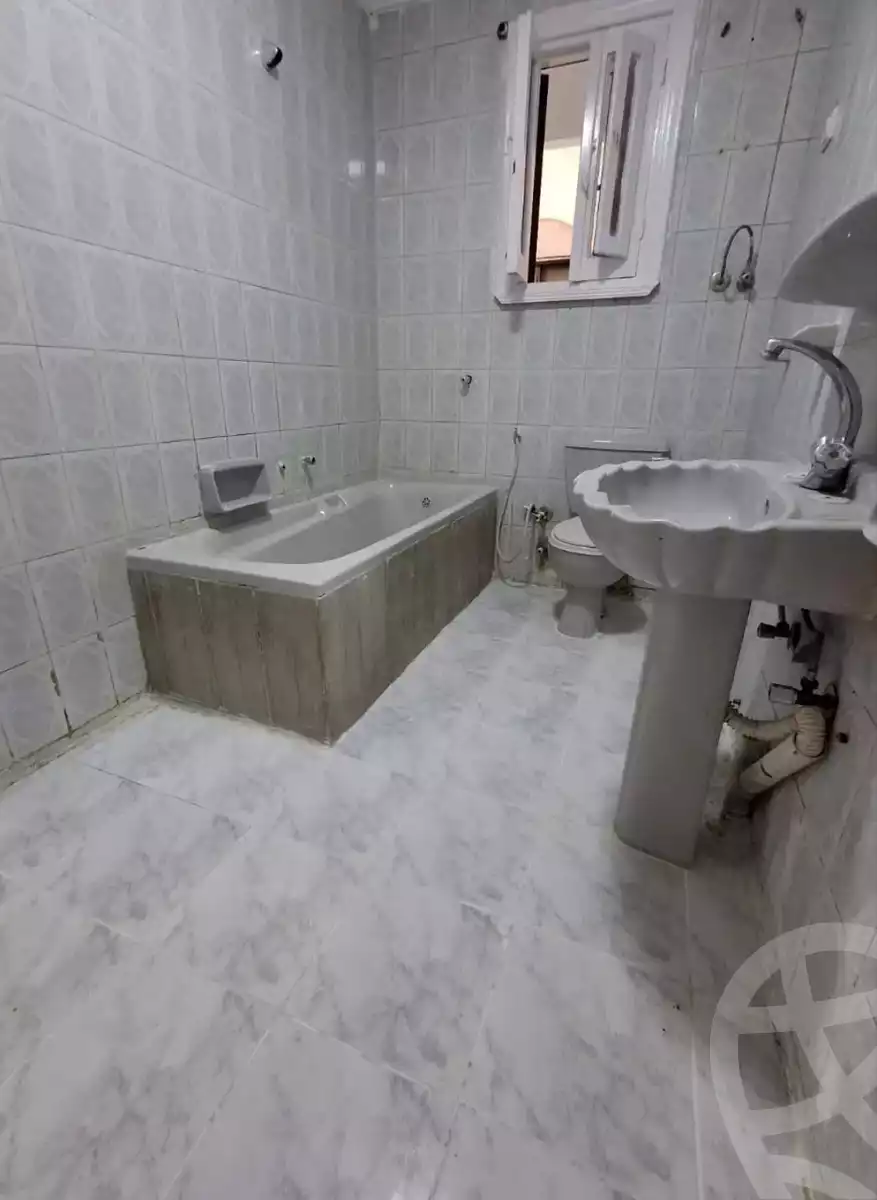 https://aqarmap.com.eg/en/listing/6102457-for-sale-alexandria-l-jmy-shataa-el-nakheel