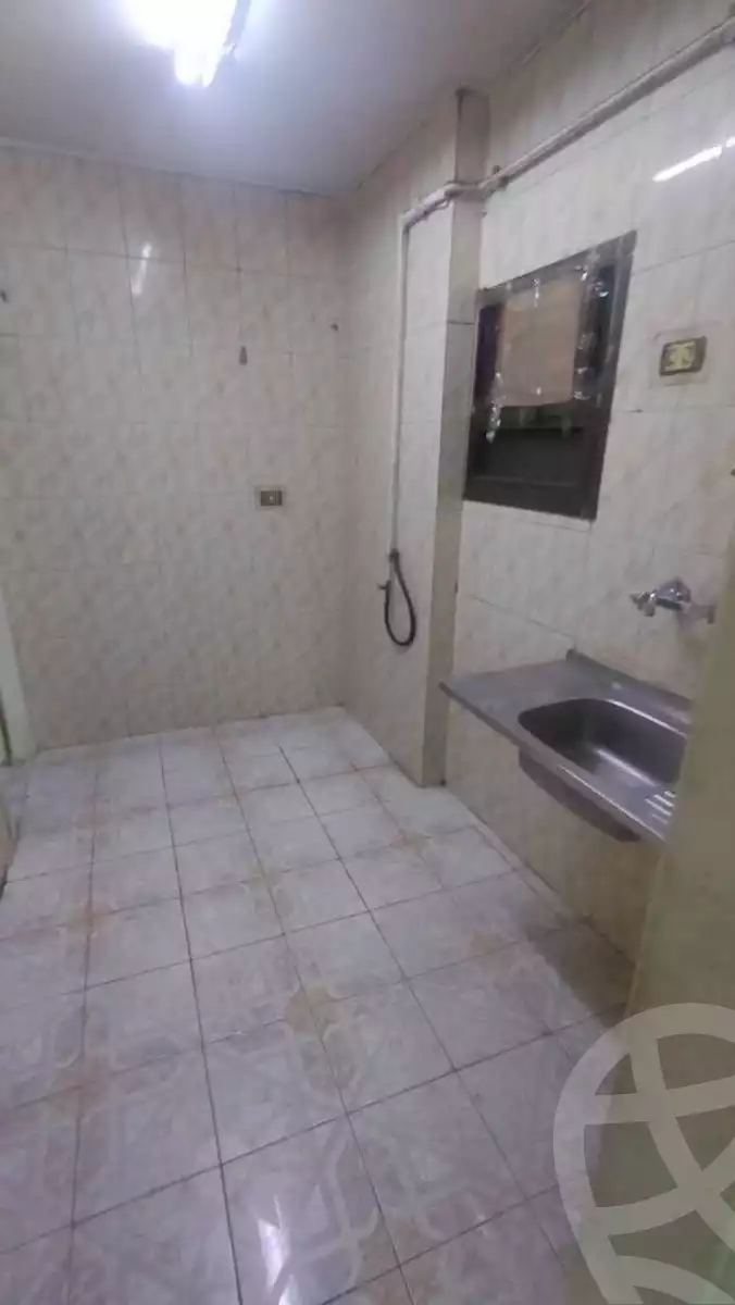 https://aqarmap.com.eg/ar/listing/6102612-for-rent-cairo-helwan-helwan-el-sharkeya-abd-el-rahman-pasha-st