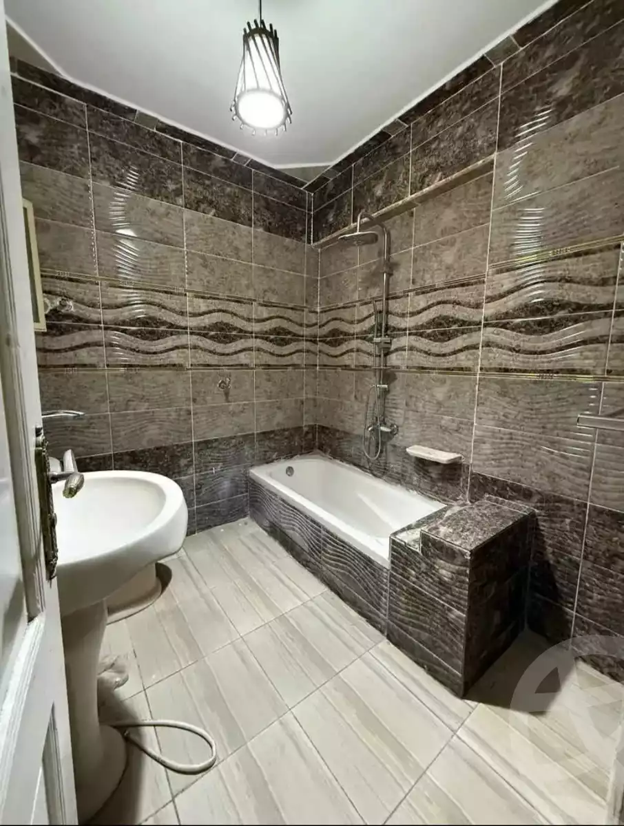 https://aqarmap.com.eg/en/listing/6102629-for-sale-alexandria-l-jmy-lbytsh-el-zohour-st