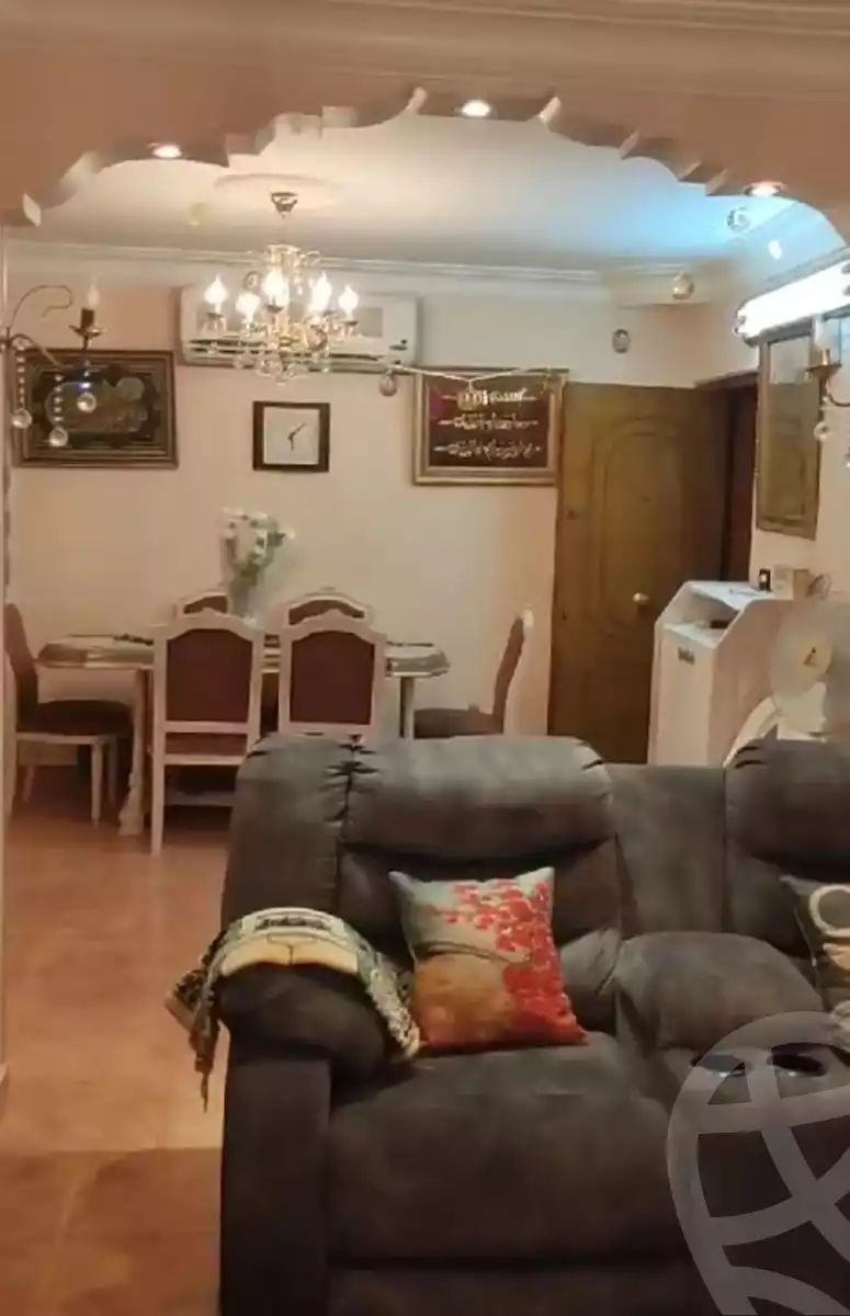 https://aqarmap.com.eg/en/listing/6103936-for-sale-cairo-mokattam-lhdb-l-ly-103-street