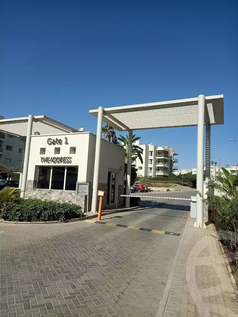 https://aqarmap.com.eg/en/listing/6104269-for-sale-cairo-el-sheikh-zayed-city-compounds-dh-drys