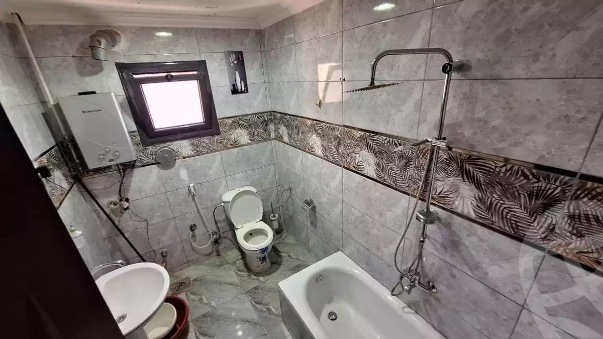 https://aqarmap.com.eg/ar/listing/6104911-for-sale-alexandria-sidi-gaber-shr-sydy-jbr
