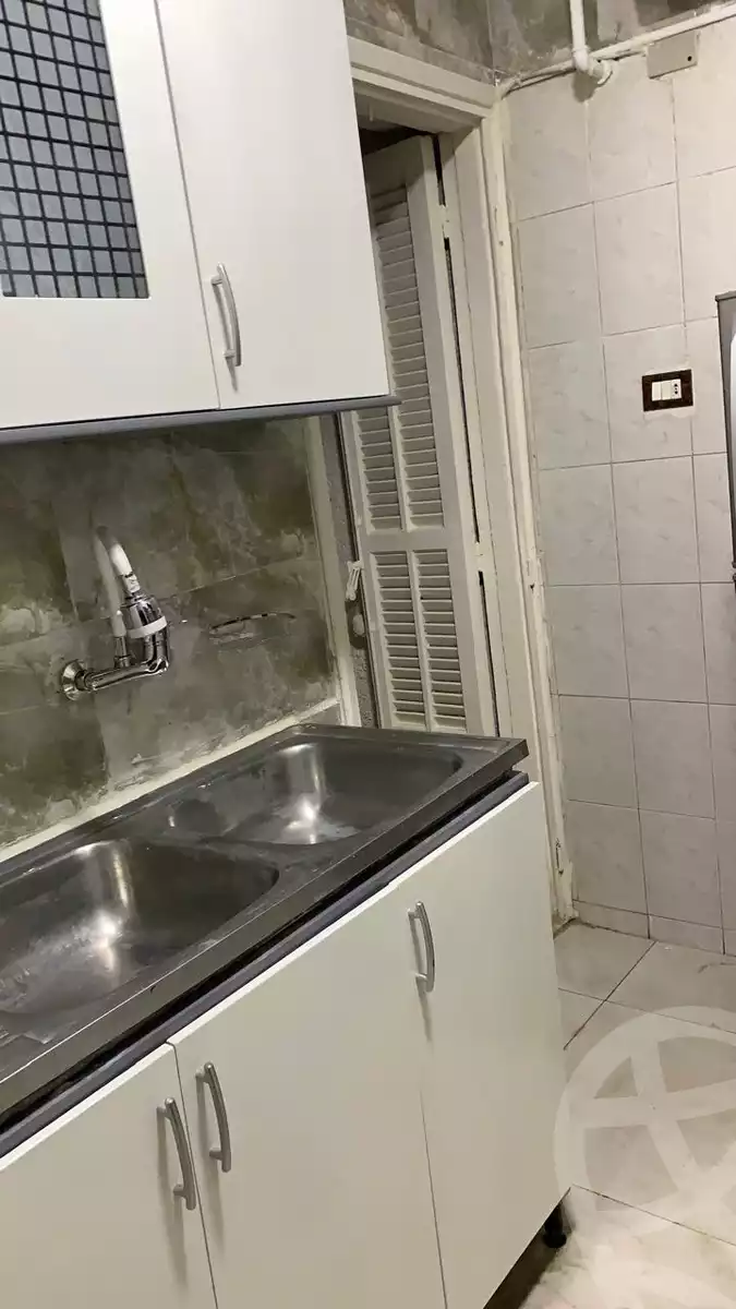 https://aqarmap.com.eg/en/listing/6105689-for-rent-cairo-new-cairo-first-settlement-mhwr-mstfy-kml