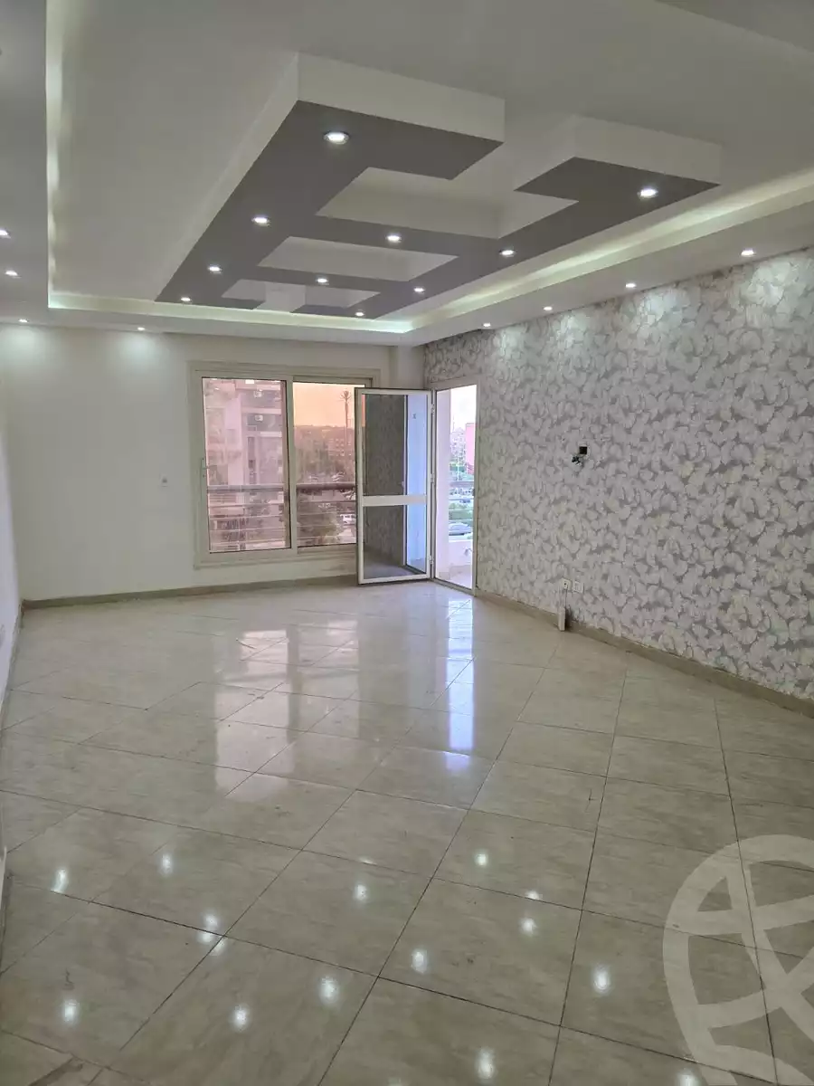 https://aqarmap.com.eg/en/listing/6107863-for-sale-cairo-el-sheikh-zayed-city-compounds-dr-msr