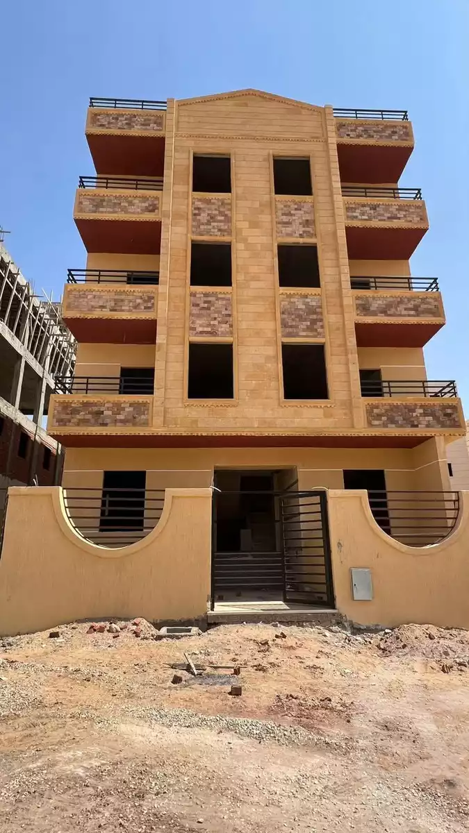 https://aqarmap.com.eg/ar/listing/6109262-for-sale-cairo-badr-city-hai-el-ashgar-featured-neighborhood