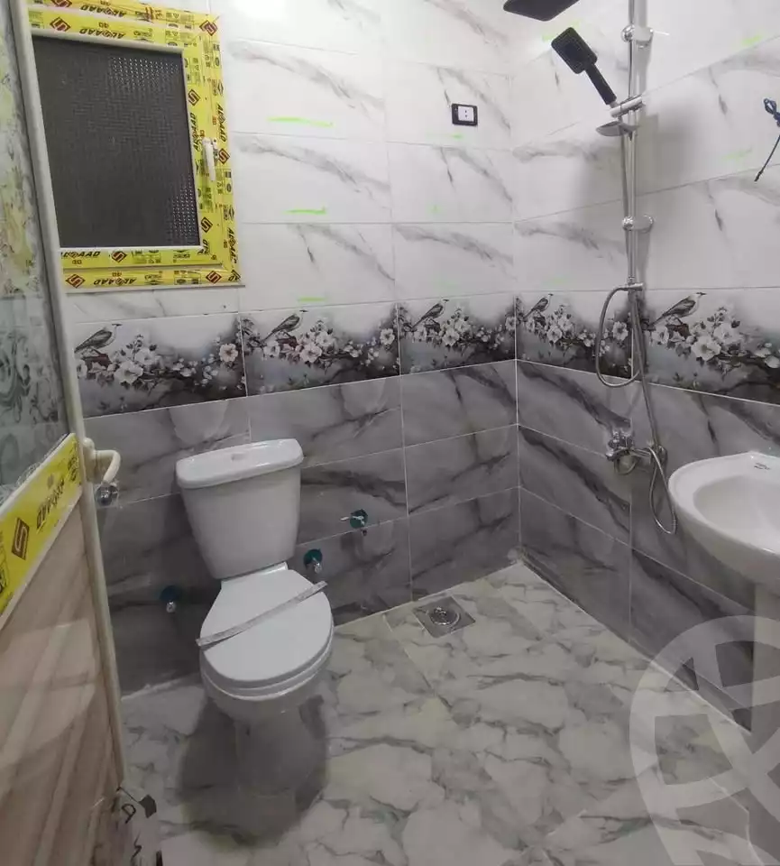 https://aqarmap.com.eg/en/listing/6109431-for-sale-qalyubia-shubra-el-khaima-om-bayoumi