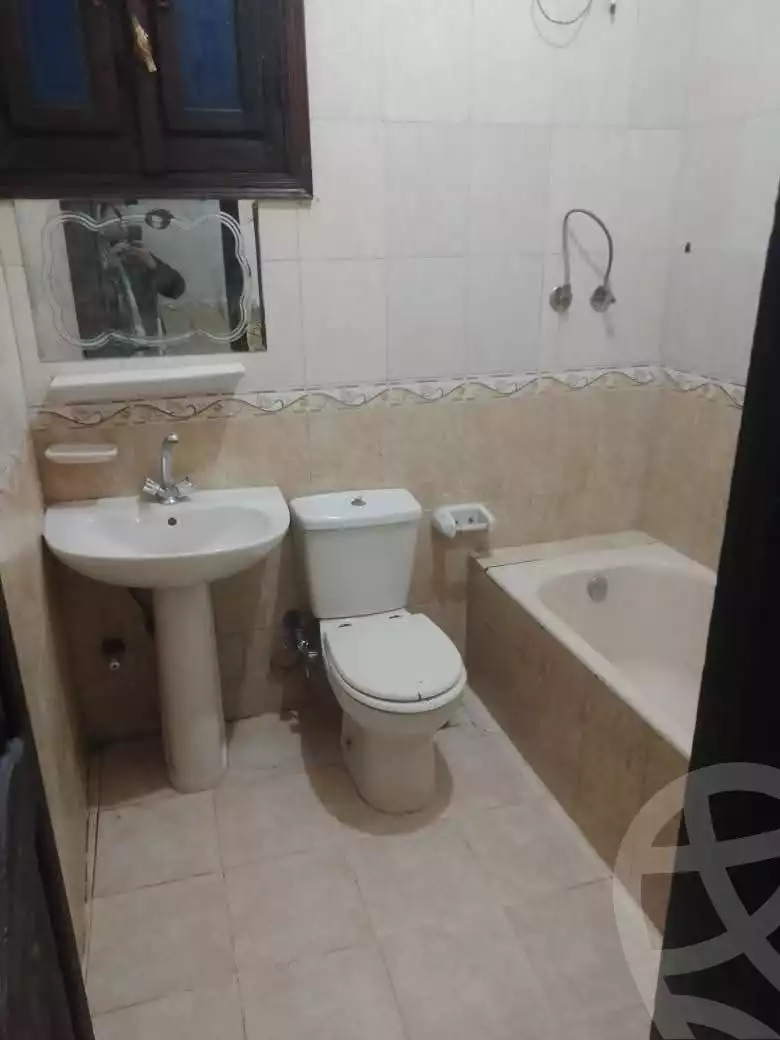 https://aqarmap.com.eg/en/listing/6109750-for-sale-qalyubia-shubra-el-khaima-om-bayoumi
