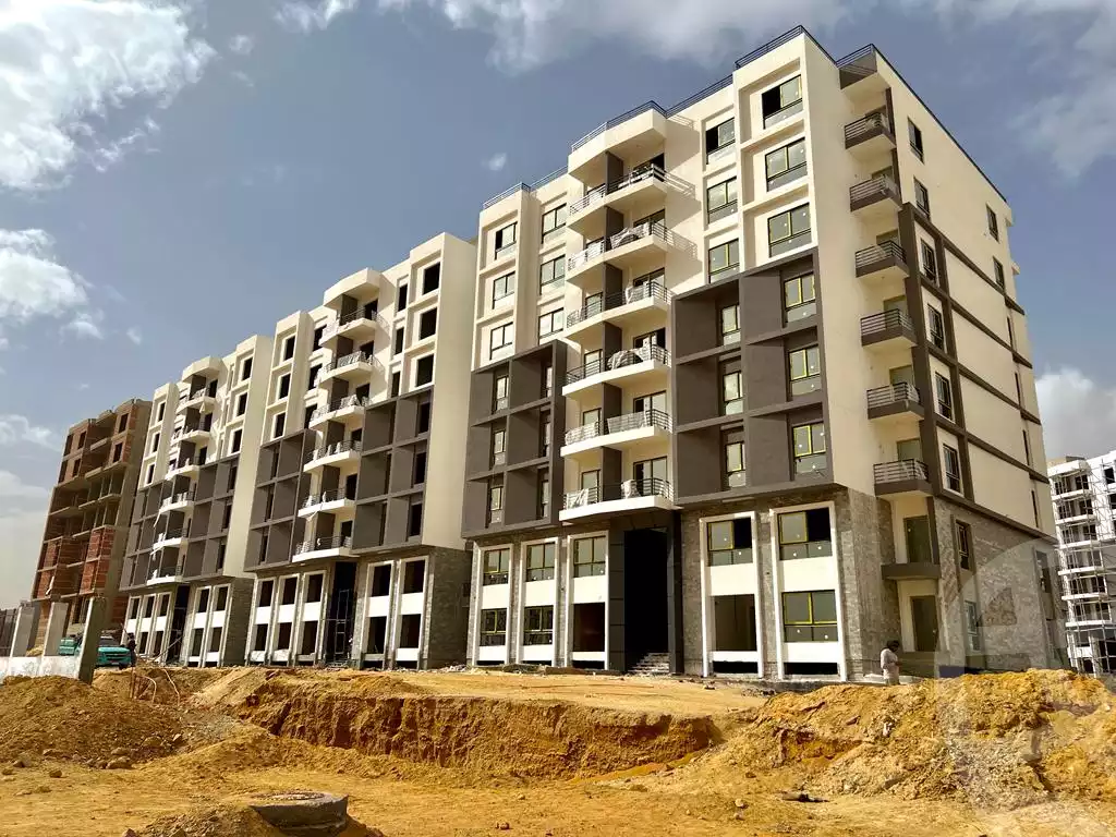 https://aqarmap.com.eg/en/listing/6112189-for-sale-cairo-new-administrative-capital-r7-green-avenue