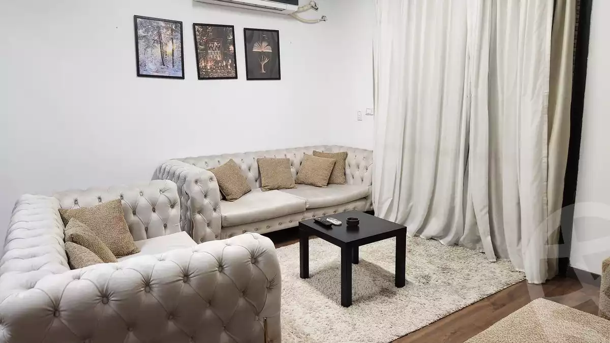https://aqarmap.com.eg/en/listing/6113152-for-rent-cairo-el-sheikh-zayed-city-compounds-kmbwnd-wyst-twn-swdyk