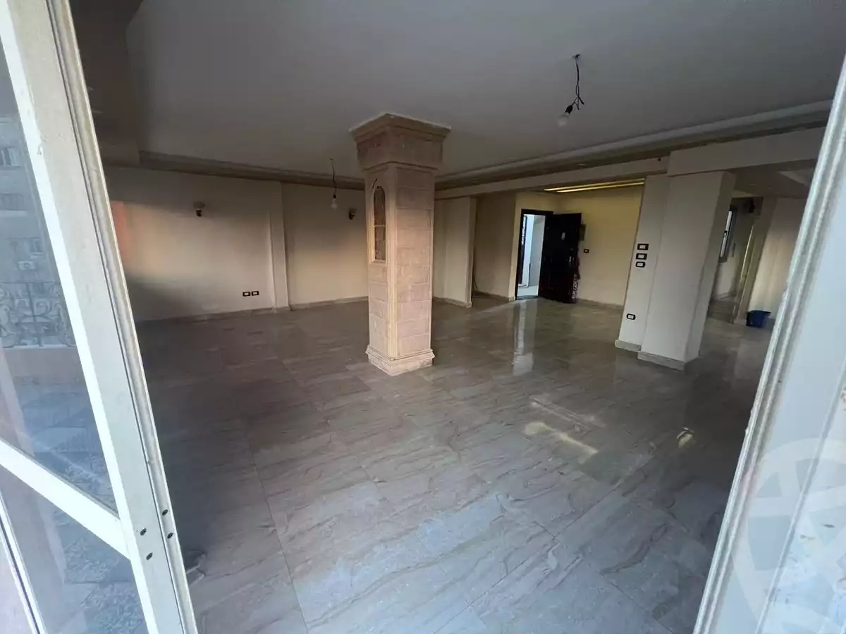 https://aqarmap.com.eg/ar/listing/6113677-for-rent-cairo-mokattam-lhdb-l-ly