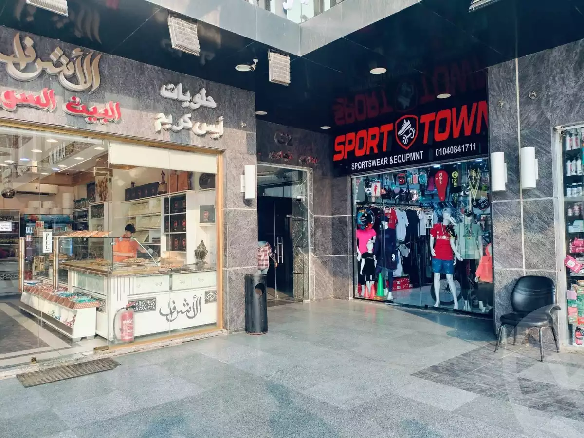 https://aqarmap.com.eg/ar/listing/6114820-for-sale-cairo-el-shorouk-compounds-twn-sntr-mwl-lwtny-l-qry