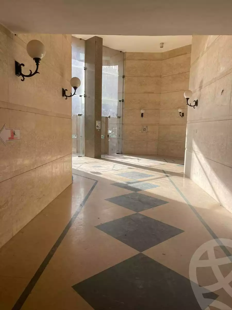 https://aqarmap.com.eg/en/listing/6114807-for-sale-cairo-6th-of-october-compounds-city-stars-mall