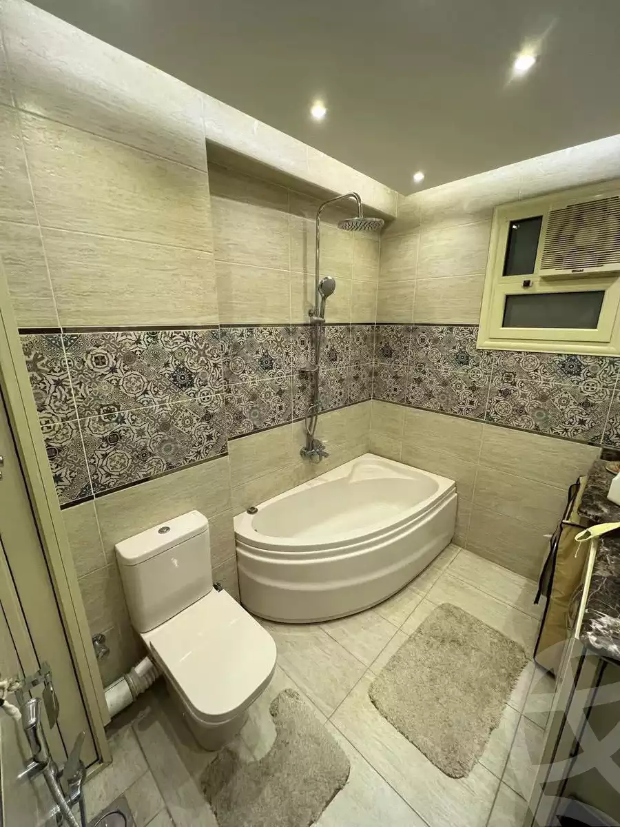 https://aqarmap.com.eg/en/listing/6115881-for-sale-cairo-helwan-hadayek-helwan-el-eshrein-st