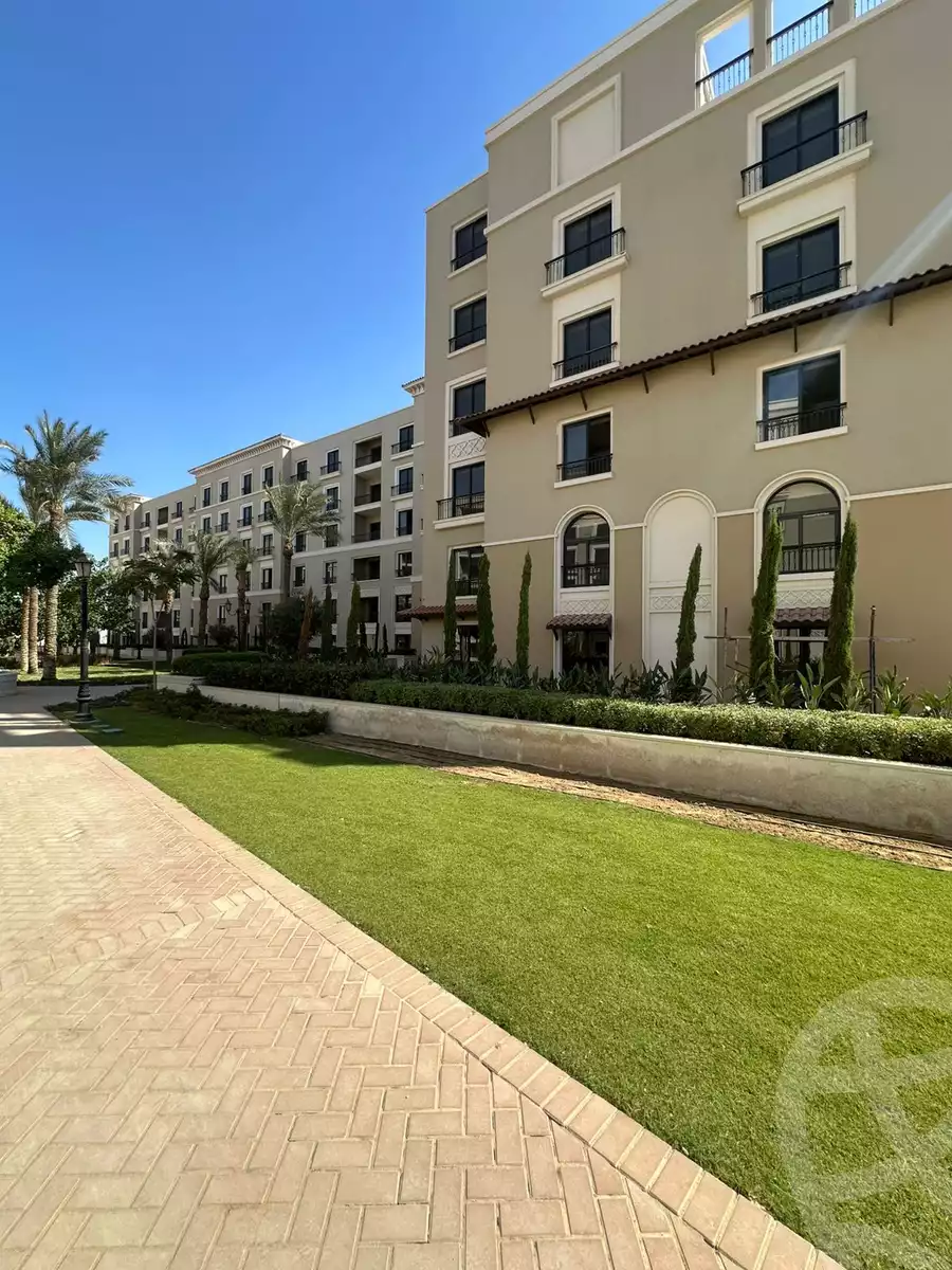 https://aqarmap.com.eg/en/listing/6117750-for-sale-cairo-el-sheikh-zayed-city-compounds-kmbwnd-fyldj-wyst-dr-llttwyr