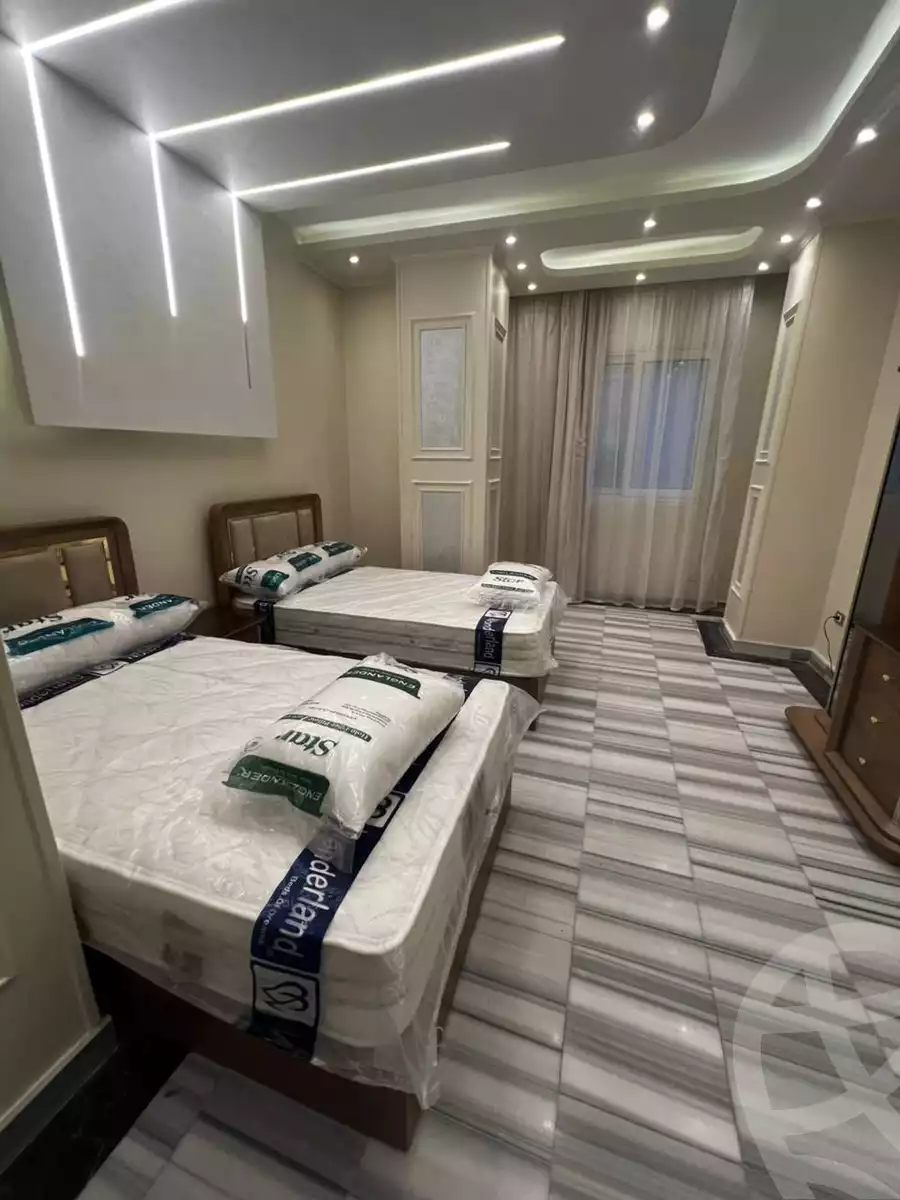 https://aqarmap.com.eg/en/listing/6118883-for-sale-alexandria-sporting-el-geish-road