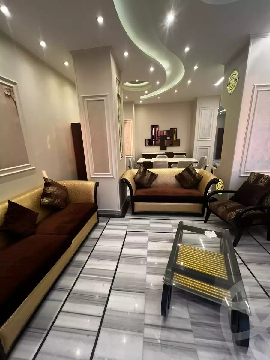 https://aqarmap.com.eg/en/listing/6118883-for-sale-alexandria-sporting-el-geish-road