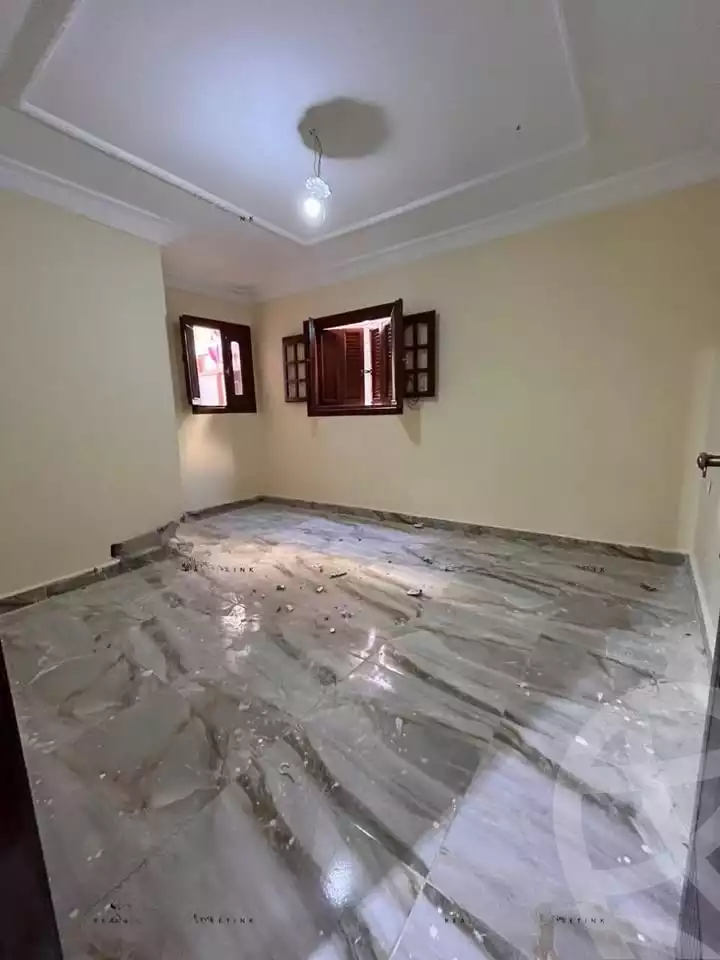https://aqarmap.com.eg/ar/listing/6119433-for-sale-alexandria-l-jmy-lbytsh-el-zohour-st
