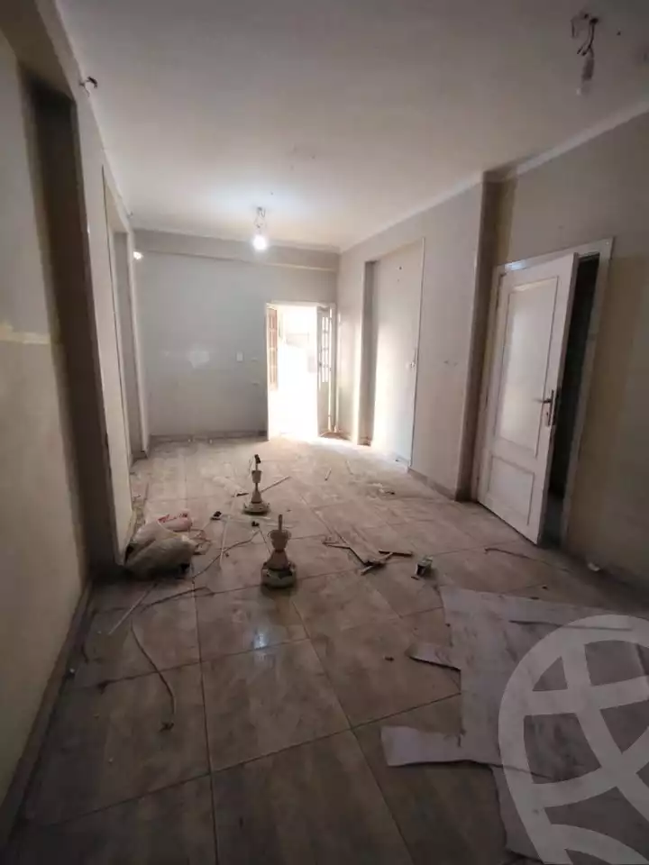 https://aqarmap.com.eg/en/listing/6120655-for-sale-qalyubia-shubra-el-khaima-om-bayoumi