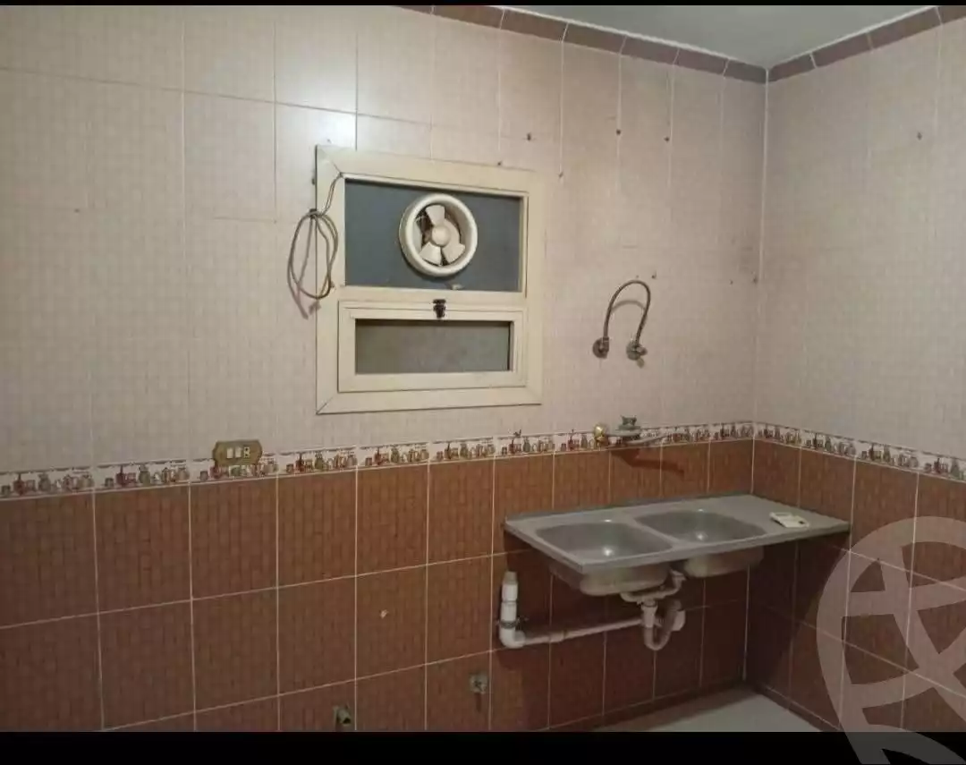 https://aqarmap.com.eg/en/listing/6122511-for-sale-cairo-ain-shams-ahmed-esmat-st