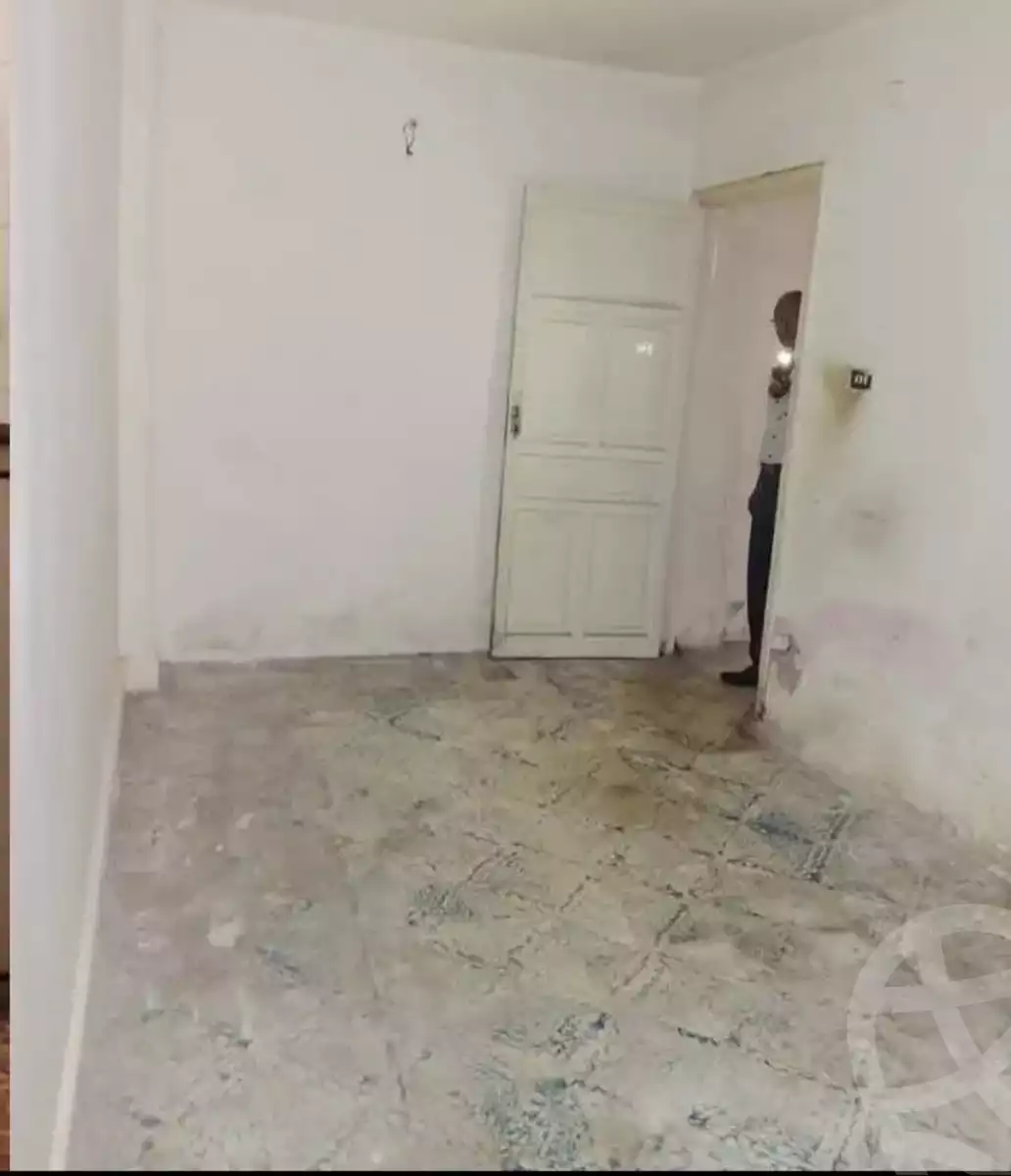 https://aqarmap.com.eg/ar/listing/6124155-for-sale-alexandria-sydy-bshr-sydy-bshr-qbly-mostafa-kamel-st