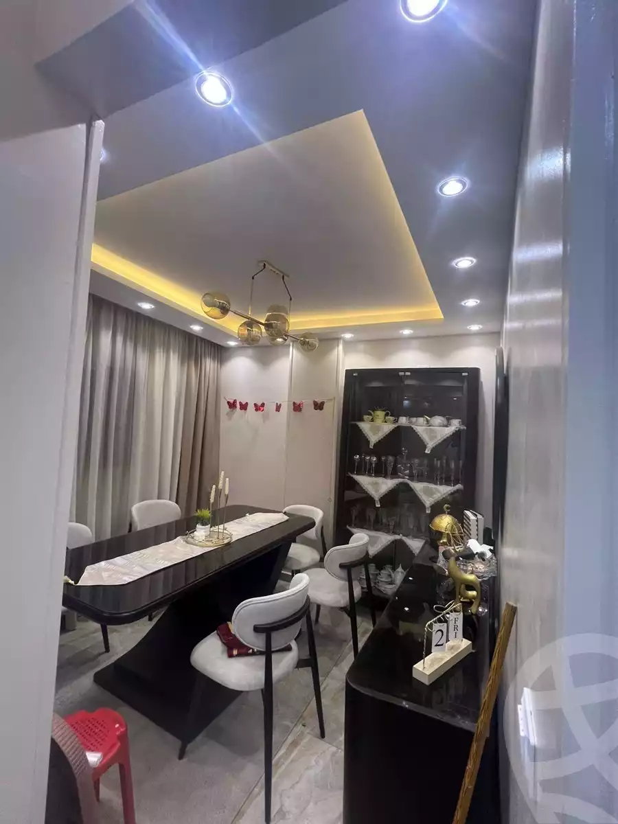 https://aqarmap.com.eg/en/listing/6125260-for-sale-cairo-helwan-hadayek-helwan-el-bostan-st
