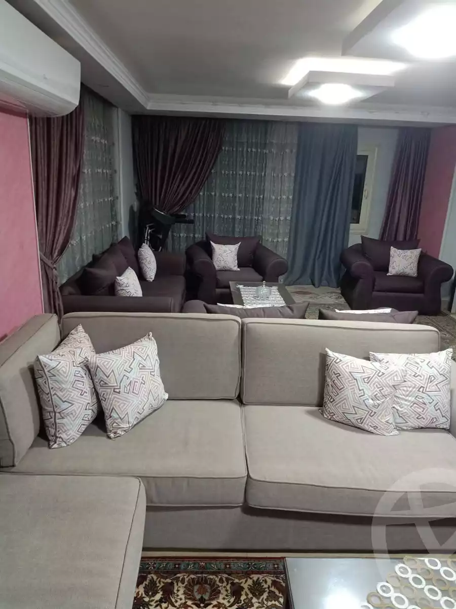https://aqarmap.com.eg/en/listing/6129024-for-sale-cairo-helwan-hadayek-helwan-nile-corniche-st