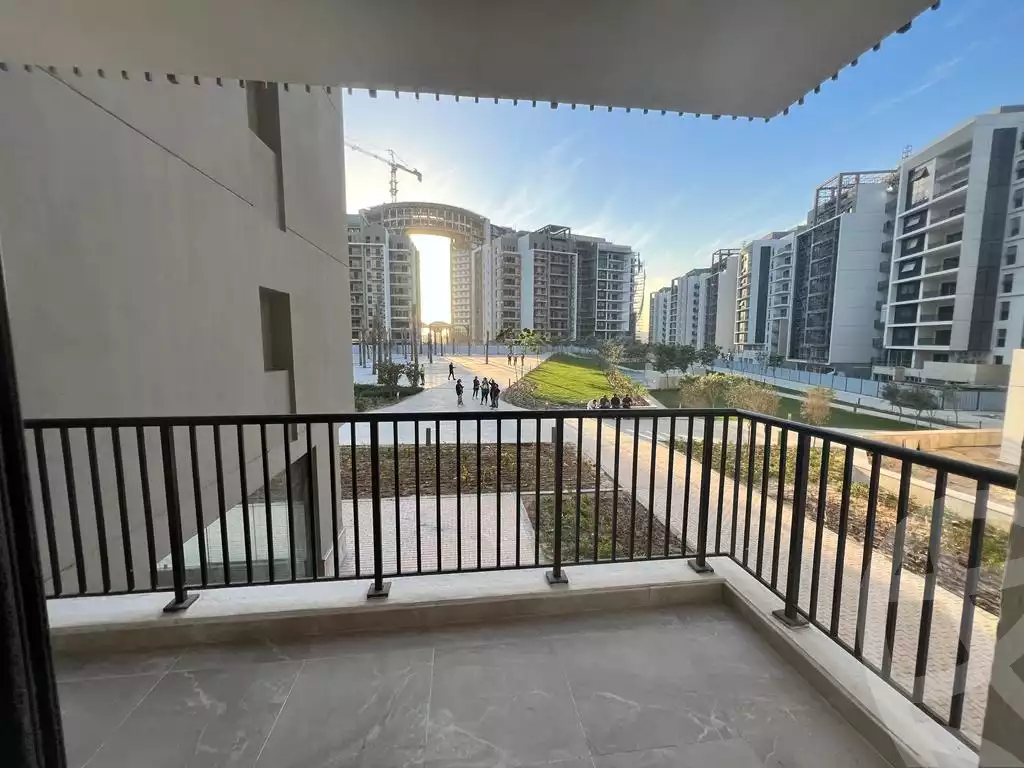 https://aqarmap.com.eg/en/listing/6130312-for-rent-cairo-el-sheikh-zayed-city-compounds-zyd-wr-llttwyr-the-village-views