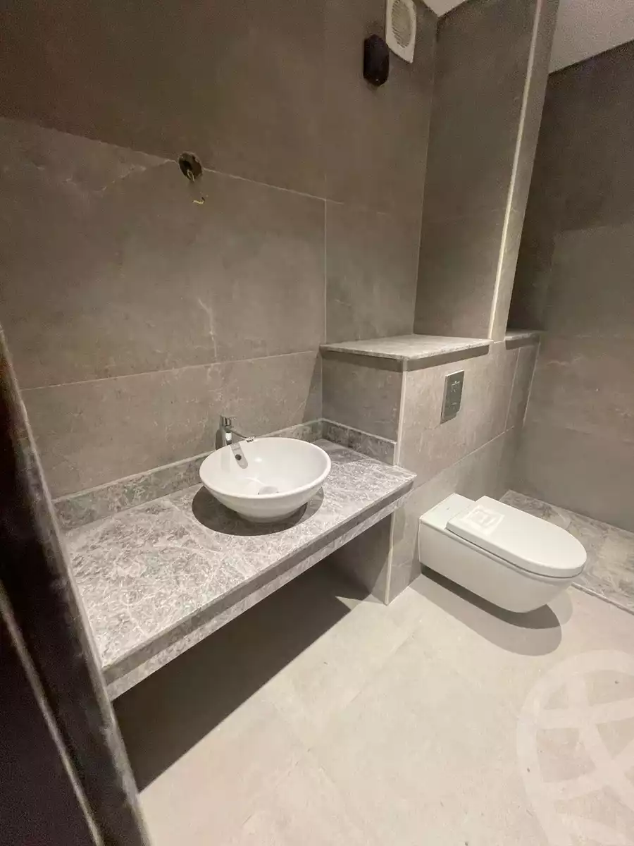 https://aqarmap.com.eg/en/listing/6130704-for-sale-cairo-el-sheikh-zayed-city-compounds-zyd-wr-llttwyr-z-tower