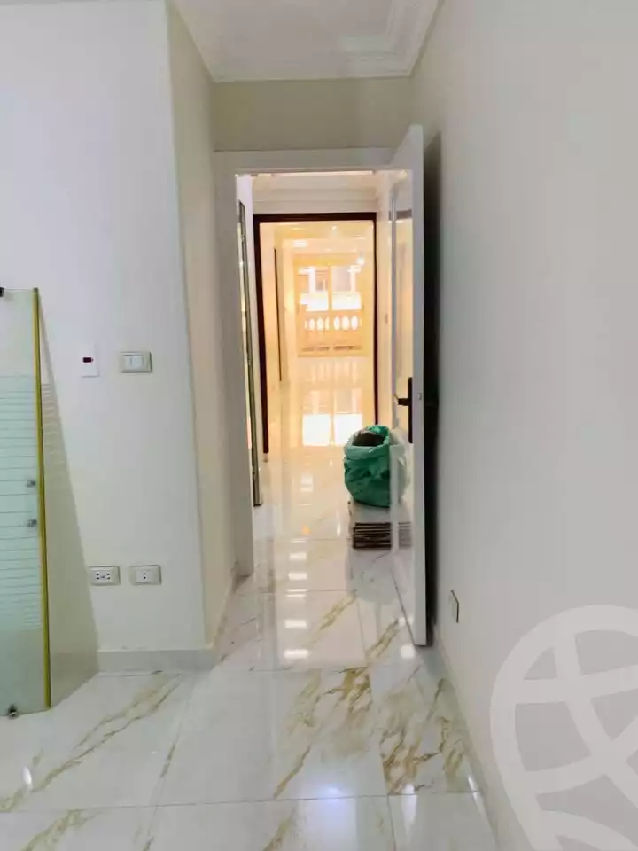 https://aqarmap.com.eg/ar/listing/6131297-for-sale-alexandria-camp-cesar-heliopolis-st-alex