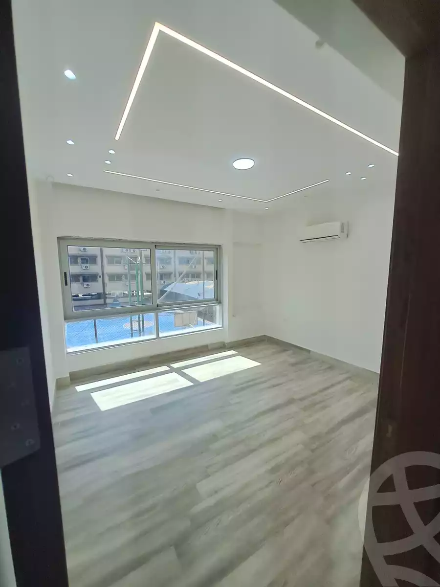 https://aqarmap.com.eg/en/listing/6132295-for-rent-cairo-new-cairo-el-kattameya-compounds-in-kattameya-crystal-plaza