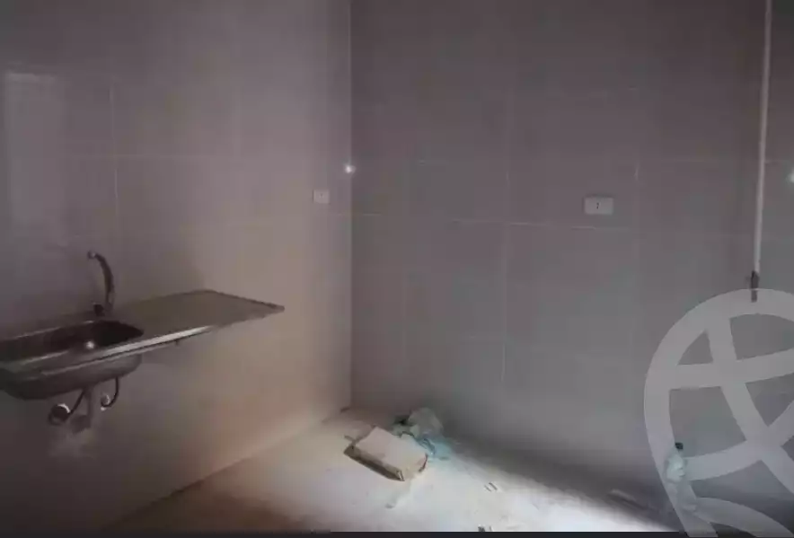 https://aqarmap.com.eg/ar/listing/6132494-for-rent-alexandria-moharram-bey-abd-el-hafez-st