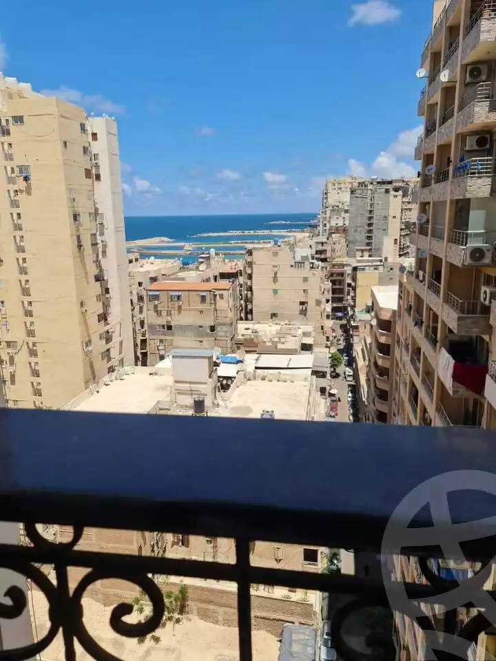 https://aqarmap.com.eg/en/listing/6133152-for-sale-alexandria-glim