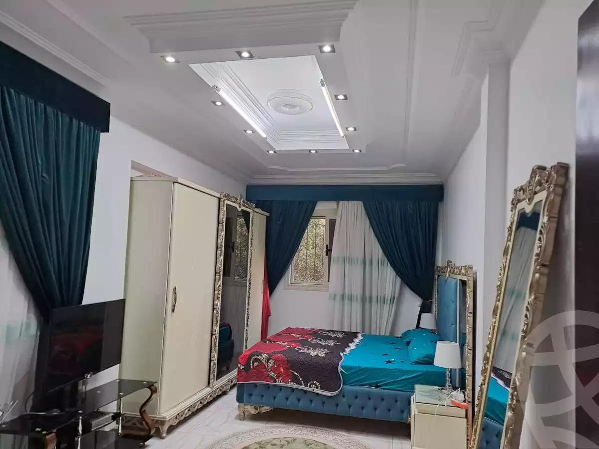 https://aqarmap.com.eg/en/listing/6135459-for-sale-cairo-el-sheikh-zayed-city-el-hay-el-thaleth-ashaer-area-2