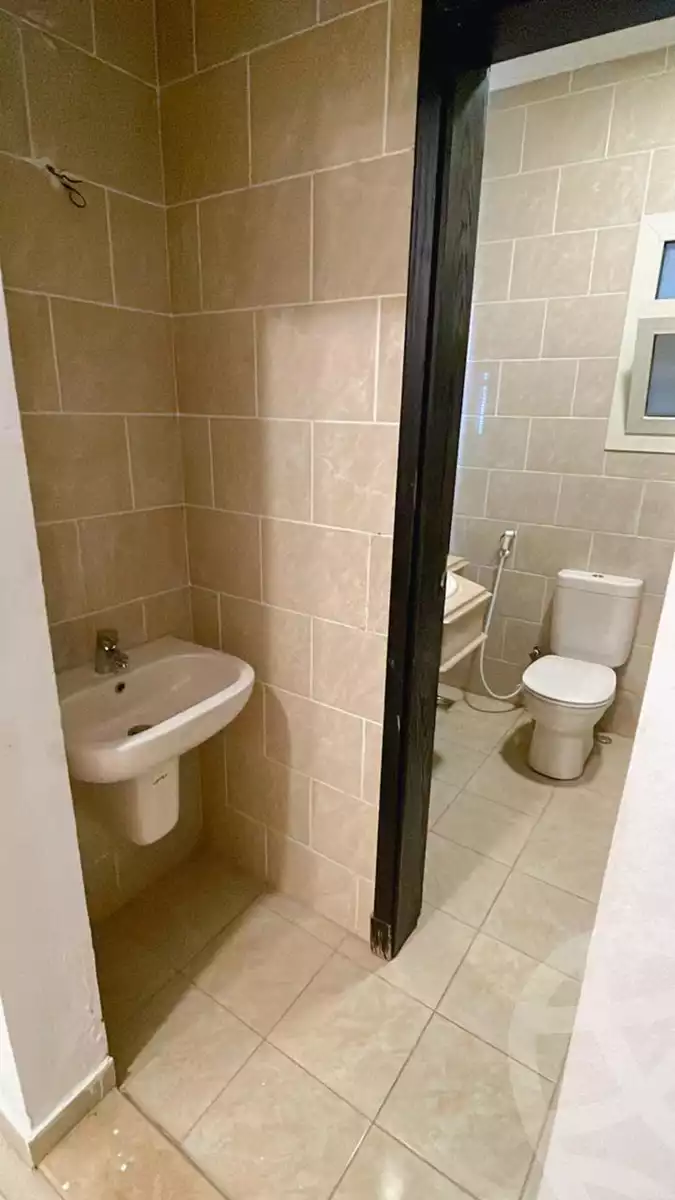 https://aqarmap.com.eg/ar/listing/6135821-for-rent-cairo-el-sheikh-zayed-city-compounds-dh-drys