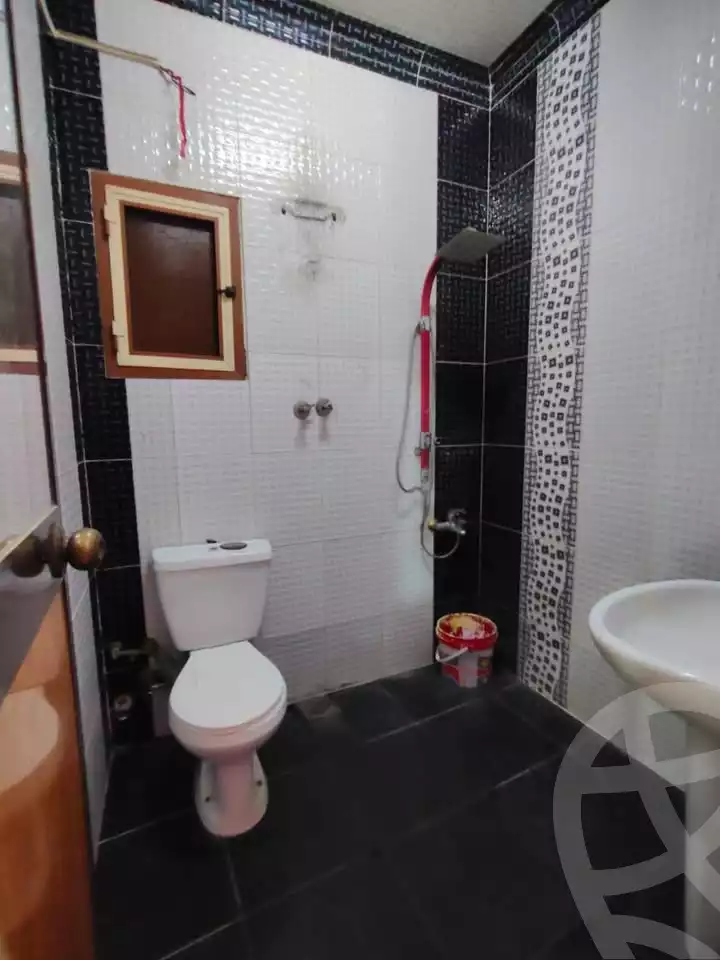 https://aqarmap.com.eg/ar/listing/6137438-for-sale-qalyubia-shubra-el-khaima-om-bayoumi