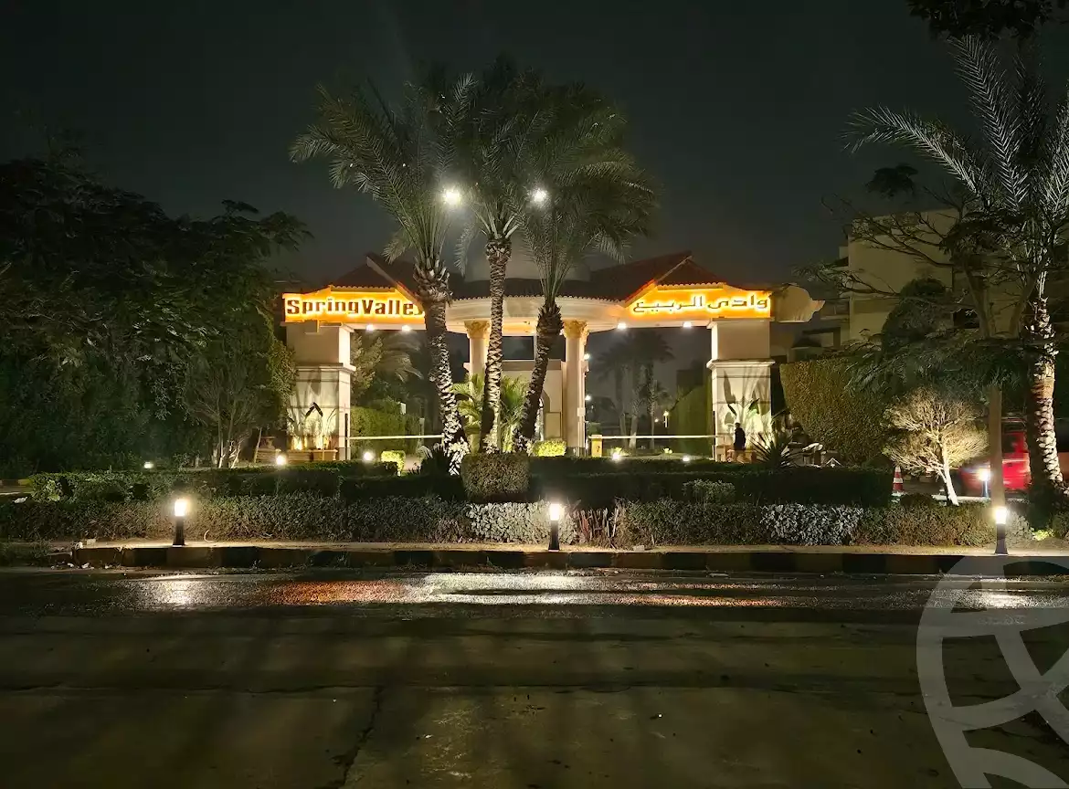 https://aqarmap.com.eg/en/listing/6137650-for-sale-cairo-el-shorouk-compounds-spring-valley