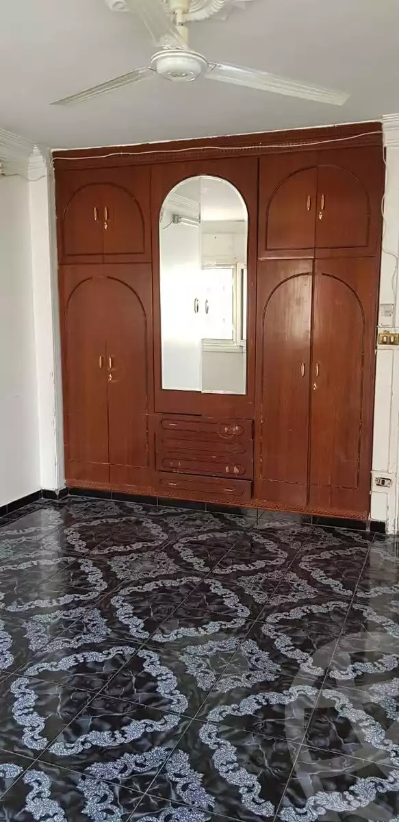 https://aqarmap.com.eg/en/listing/6138189-for-sale-cairo-helwan-helwan-el-sharkeya-saleh-sobhy-st
