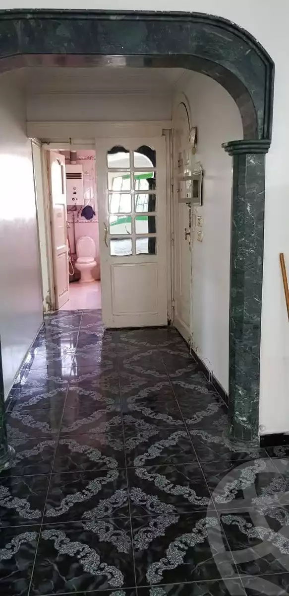 https://aqarmap.com.eg/en/listing/6138189-for-sale-cairo-helwan-helwan-el-sharkeya-saleh-sobhy-st