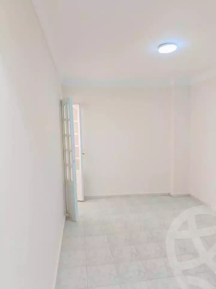 https://aqarmap.com.eg/en/listing/6138296-for-rent-alexandria-miami-street-57