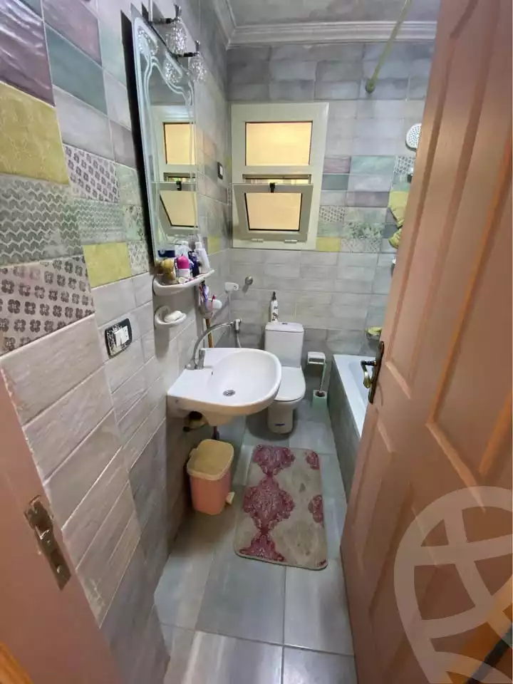 https://aqarmap.com.eg/en/listing/6138350-for-sale-alexandria-ganaklis-el-fath-st