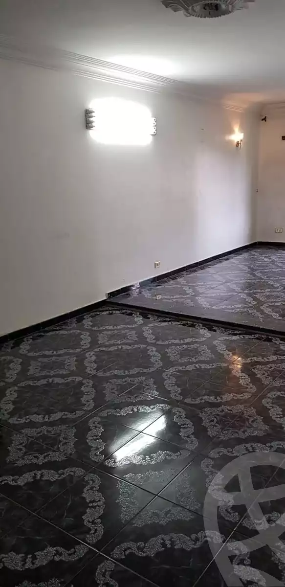 https://aqarmap.com.eg/ar/listing/6140355-for-sale-cairo-helwan-helwan-el-sharkeya-saleh-sobhy-st