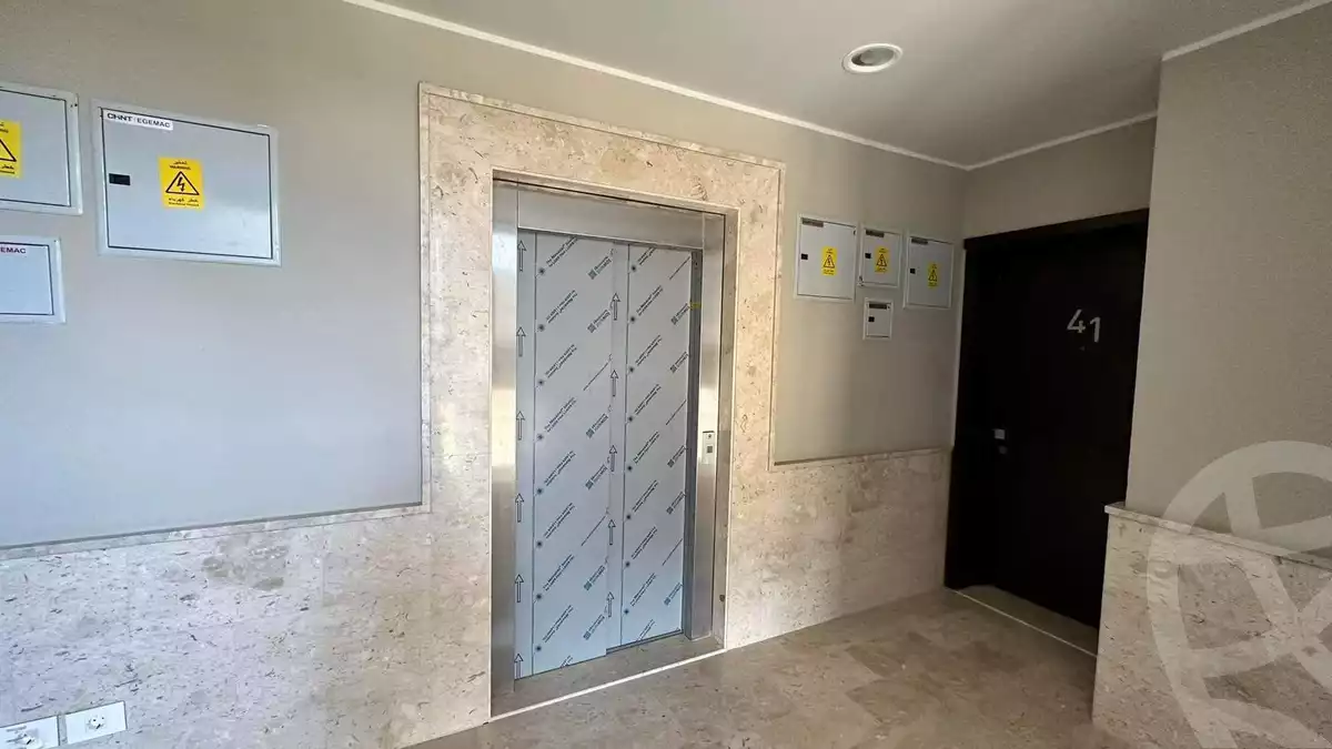 https://aqarmap.com.eg/en/listing/6140617-for-sale-cairo-new-cairo-compounds-district-5-d-park-district-5-compound-marakez