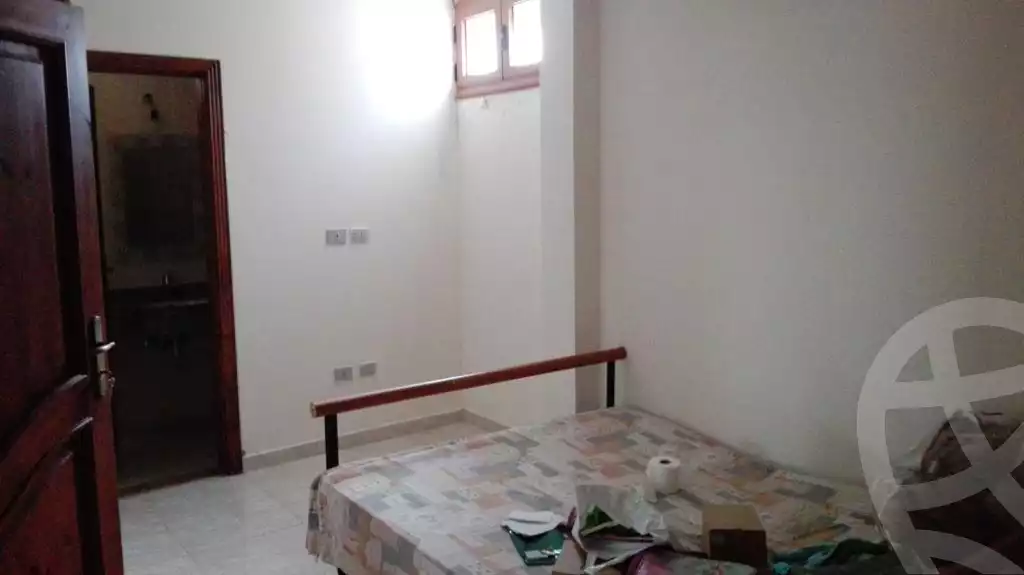 https://aqarmap.com.eg/en/listing/6143454-for-sale-cairo-el-sheikh-zayed-city-compounds-el-yasmeen-compound